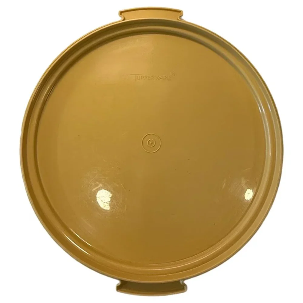 Tupperware 13